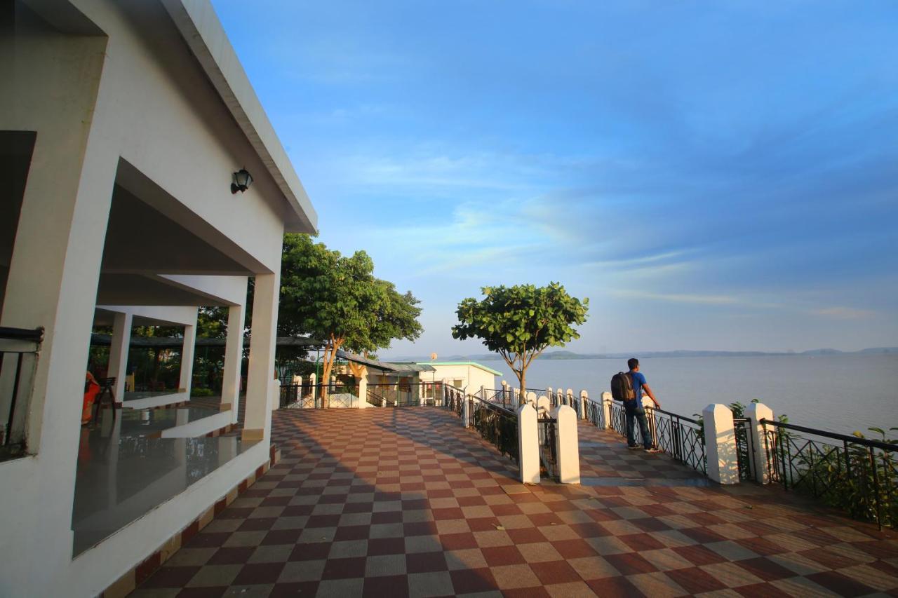 Mpt Maikal Resort, Bargi Eksteriør billede